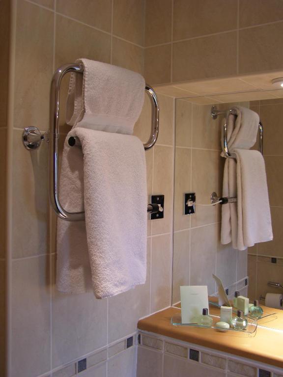 Hunters Lodge Hotel Крю Стая снимка